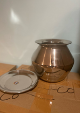 Charger l&#39;image dans la galerie, Poombukar Stainless steel Pongal pot (2 liters), silver with lid – medium size, ideal for traditional recipes-Montreal
